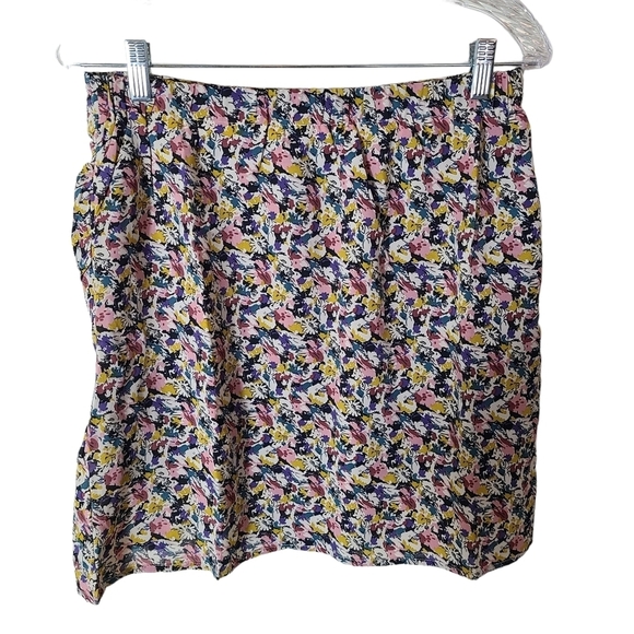 Molly Bracken colorful floral faux wrap style ruched mini skirt size Medium - Picture 2 of 7